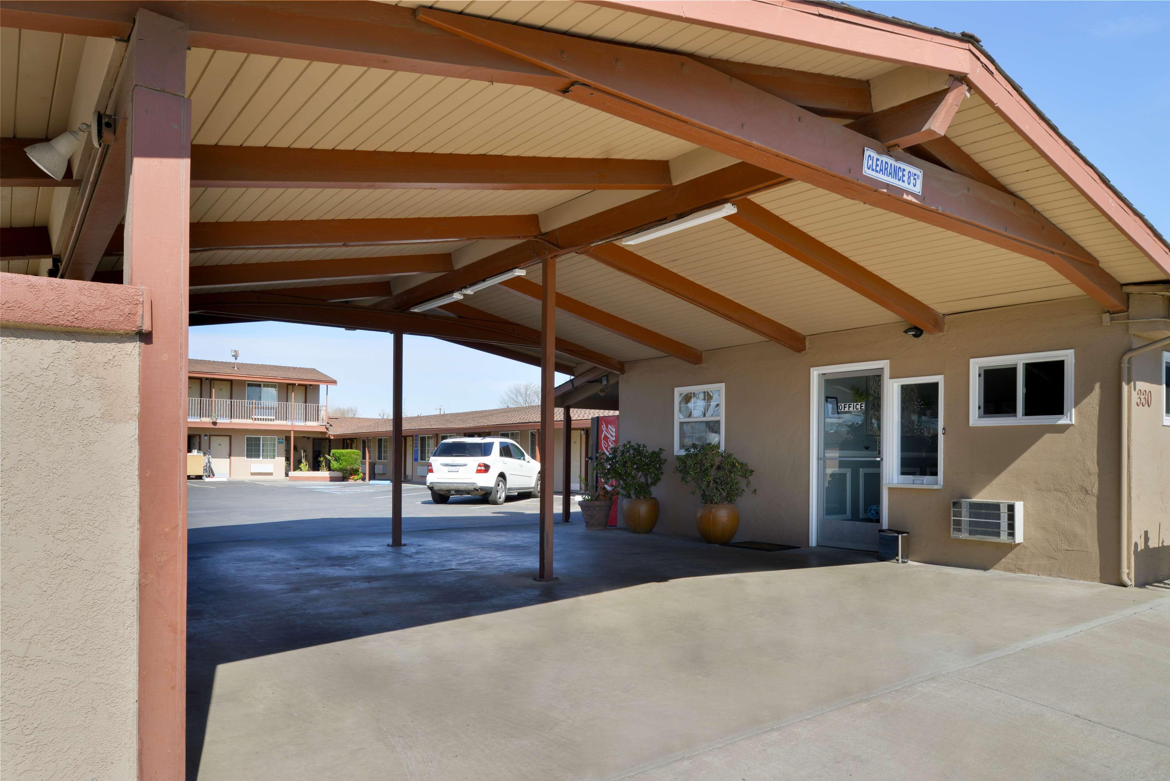 Americas Best Value Inn Los Banos Exterior foto