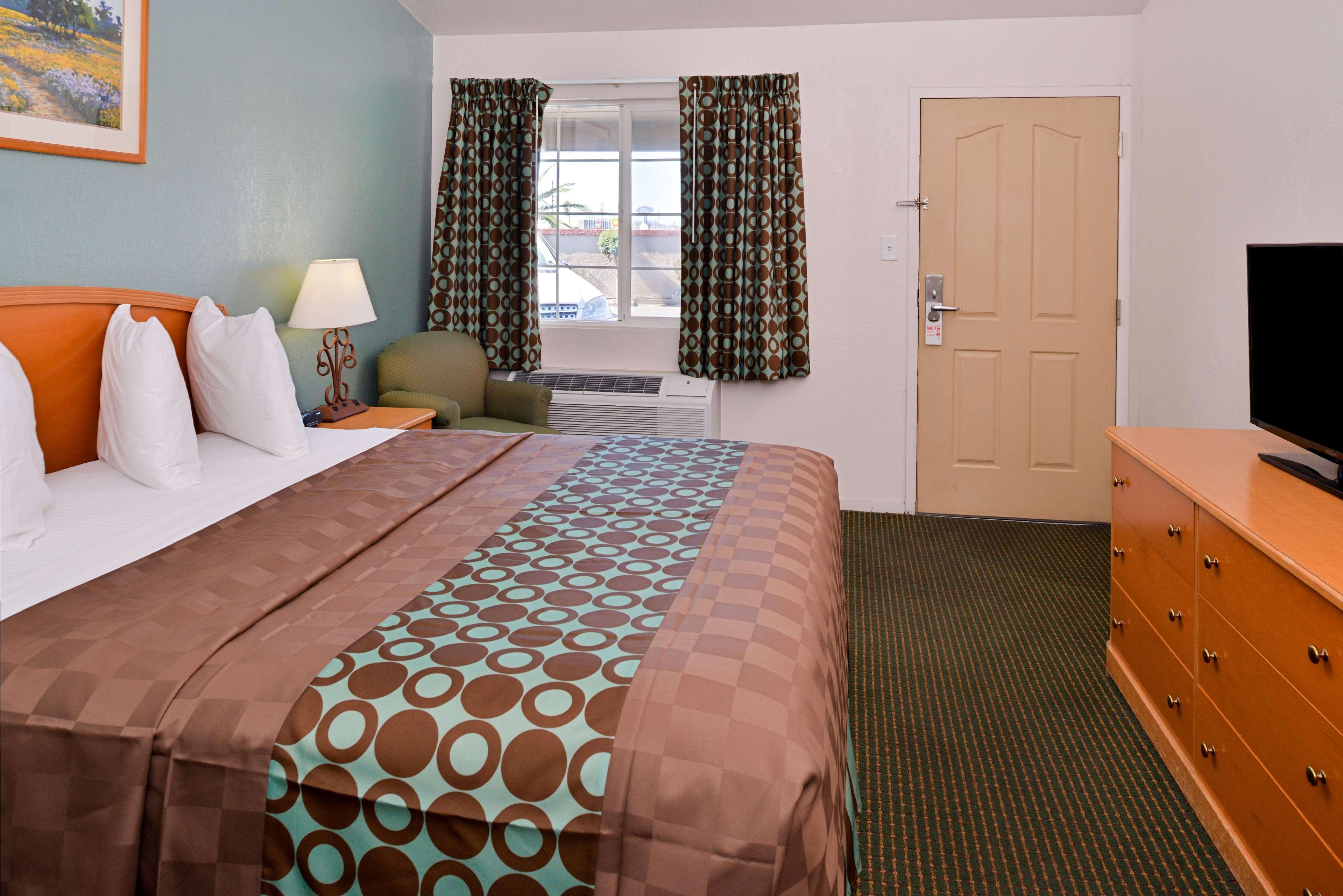 Americas Best Value Inn Los Banos Exterior foto